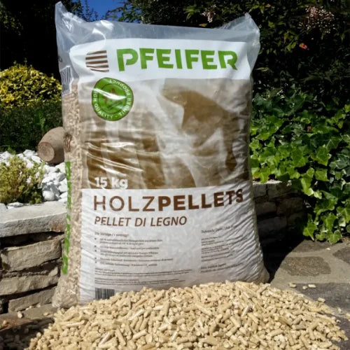 Pellets de madera PFEIFER A1 6 mm 15 kg / Palé 1050 kg (70 unidades x 15 kg)